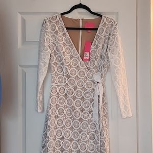 Gorgeous NWT Lilly Pulitzer Tiki Wrap Romper in Resort White Zanzibar Lace - L